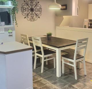 Cozy Rocky Mountain Chalet - Pet Friendly - 8