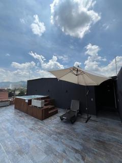 Affordable accommodation with Jacuzzi in Medellin LOF By Roots Rentals - 7