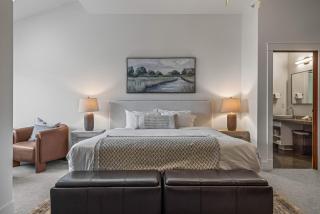 Elevated Penthouse - Pool, Hot Tub & Relaxing Atmosphere! - 7