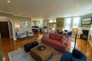 Condo in Historic Marymount College Building 104 - 5