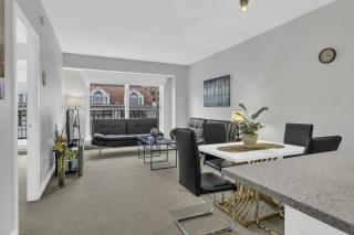 1BR Furnished Apartment at Penn Quarter apts - 3