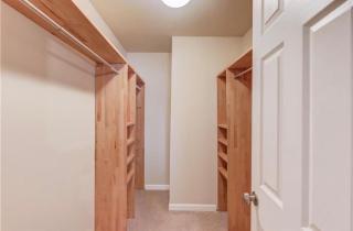 Comfortable House in Quiet Lake Neighborhood - 5