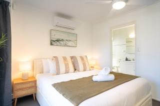 Lavish 4BD Waterfront Family Escape! - 2
