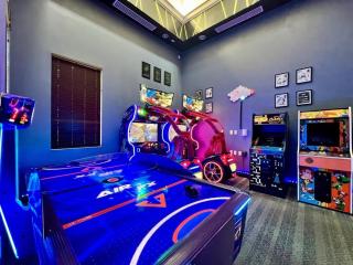 Windsor at Westside 7Bd Hm Pool-2112MW home - 4