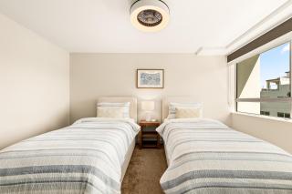 Riverside city living - Walk to Suncorp Stadium - 2