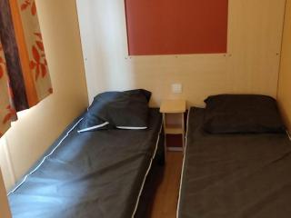 Mobil-home avec terrasse - 4 pers. - API-1-52-2034 - 8