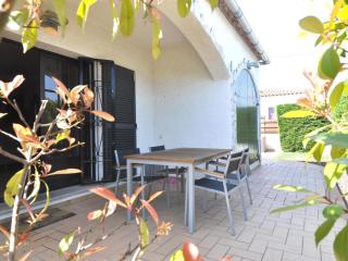 Casa Encantadora con Piscina Privada en Riells, Ideal para Familias y Amigos - HISP-7-1 - 6