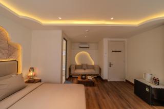 Space Home Living - 2