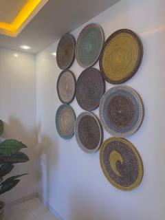 Soulful Afro-Luxe, Rooftop, Balcony in Almadies - 3