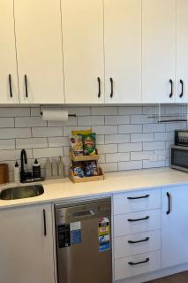 Hamilton on the Hill - Where City Meets Country with Breakfast - 2