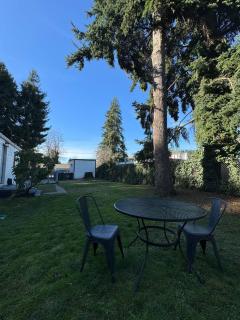 Stunning Maplewood Home W/Deck and fenced yard - 4