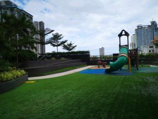 A Stunning Oasis of Elegance - 9