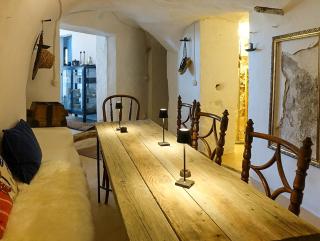 Private Cave Retreat With Pool Near Alicante - 5