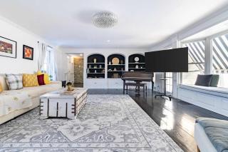 Easton Townhouse with Private Pool and Hot Tub - 4