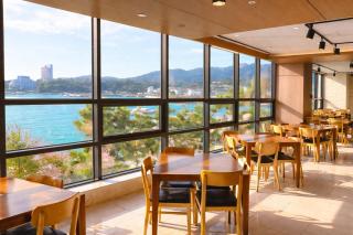 Ramada by Wyndham Gangwon Sokcho - 4