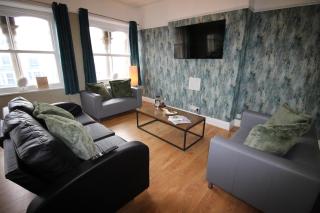 Cornerhouse Apartments 1 Sleeps 7 - 0