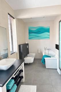 Recife Noir Apartments Mauritius or Black Reef Apartments Mauritius Sea Front Ground Floor appartment - 2