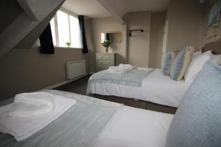 Cornerhouse Apartments 4 Sleeps 5 - 1