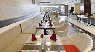 Travello Hotel Bandung - 7