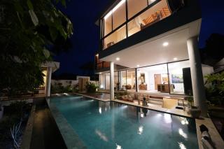 A Cliff Residence - 9