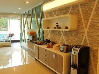 Chariot Pattaya Hotel - 9