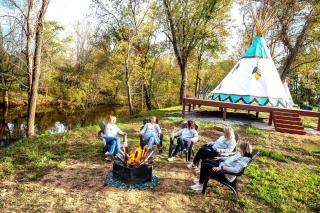 Serene Teepee Escape with Soulful Ambiance in Salt Lick, Kentucky - 3
