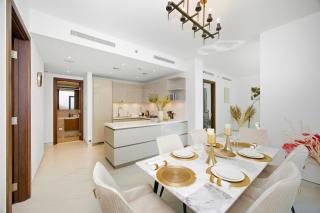 Sobha Creek Vistas Grande 2BR, City and Creek View, Pool, MBR City - 7