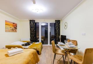 Mostek Riverside Modern Studio by BookingHost - 7