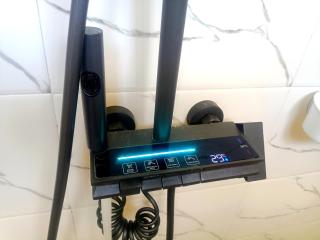 Five Zones - Private 4-Bedroom Holiday Home - 5