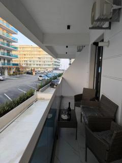 Mav D8 Beach Apartments - 6