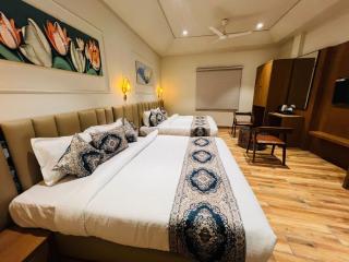 Hotel Golden Heritage - 3