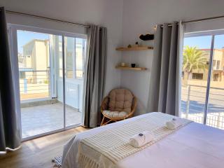 Waterfront Cottage E8 with Jacuzzi - 6