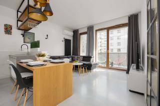 Air-conditioned Apartment with Balcony in Warsaw by Noclegi Renters - 3