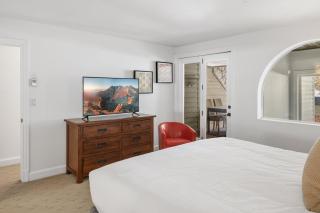 Mountain View Dream on River Trail - Hot Tub, Garage, Lift 7 Ski In Out condo - 1