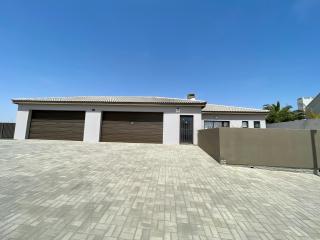 Sea Escape Villa - 4