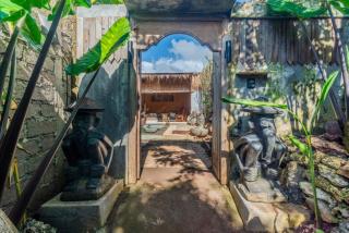 Jellyfish R 2BR for Groups, 5 Min to Thomas Beach - 6