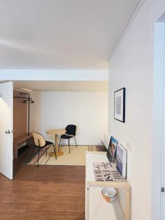 Baan Rak BTS phromphong Emsphere - 2