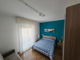 Residence Niem, Appartamenti con balcone a 100mt dal mare e 50mt dal centro, Igea Marina - 0