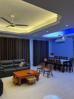 Pangkor L30 88 Corner villa House - 7