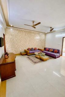 Luxury 4 bedroom Apartment - 0