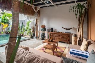 Jellyfish L 2BR for Groups, 5 Min to Thomas Beach - 6