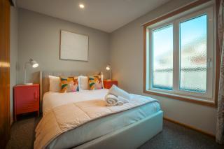 4 BRD family house in Shirley - 10 mins drive to CBD, walk to the Palms Mall - 4