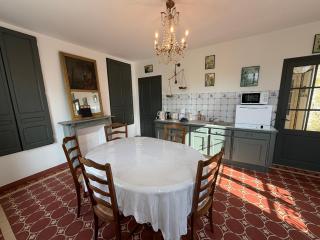 Le Palmier spacieux, lumineux, bien équipée, 9 p, beau jardin clos terrasse, parking privatif 7 kms Bayeux proche plages du débarquement - 8