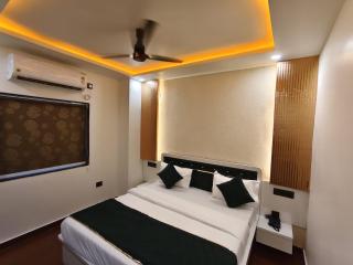 Hotel Aashirwad Near Lucknow Airport - 9