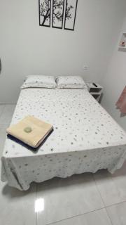 Quarto Casal Com AR Condicionado e Banheiro Privativo - 4