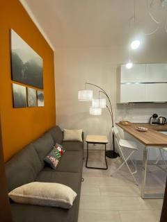 Cozy 2-room apartment in a quiet neighborhood - 1