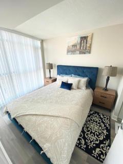 High Floor 1 Bedroom & Den Condo Iceboat Terrace Downtown Toronto - 0