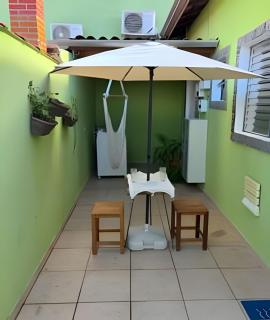 Casa com ar condicionado com rede. - 1