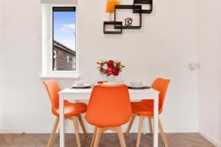 Centrally Located Apt with Parking - 8
