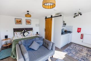 Modern Barn Conversion - 2